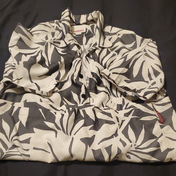 Quiksilver Leaf Pattern Tropical Shirt - Picture 4 of 7